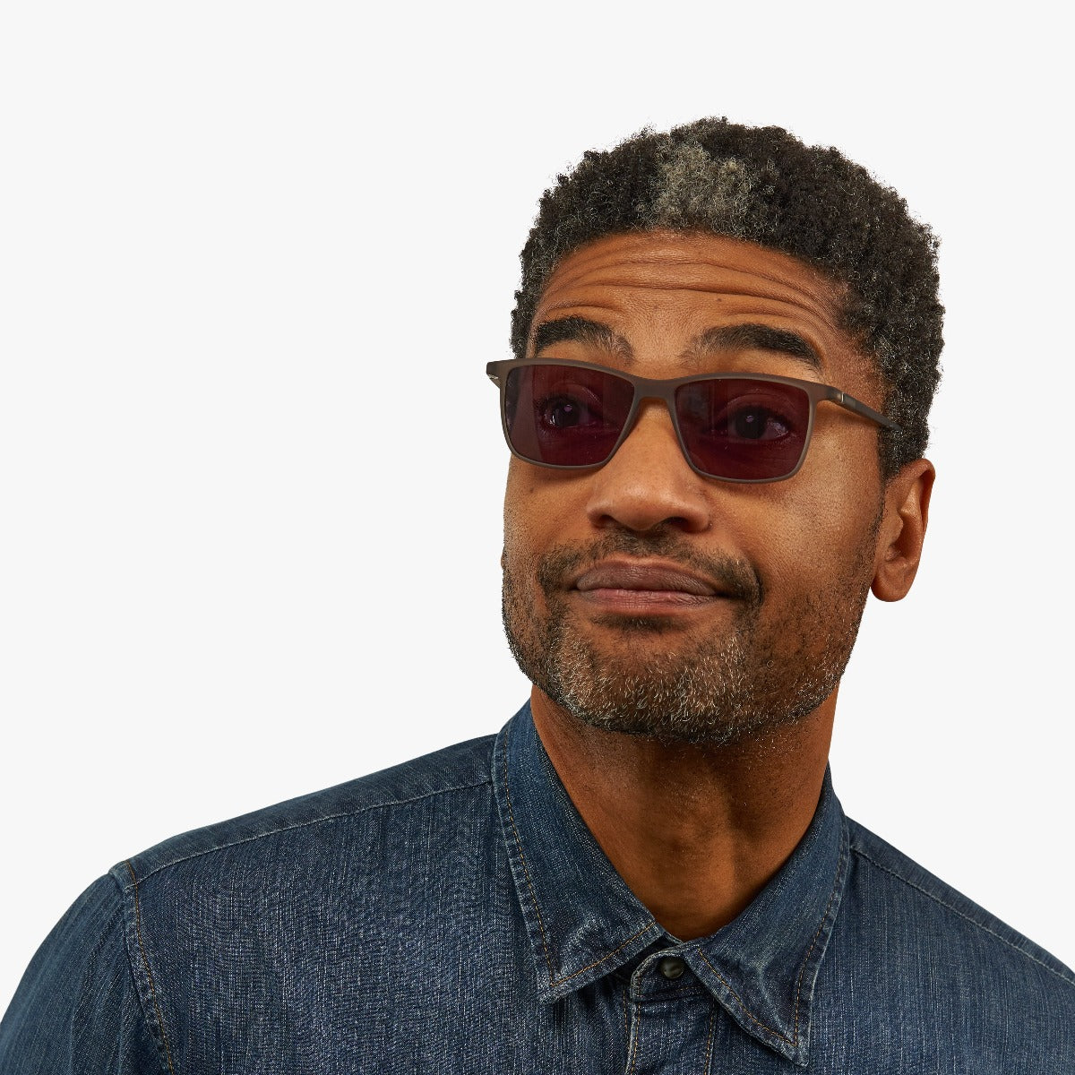 Luxreaders stylish Men's København Grey Sunglasses. Made from Rubber in a Square shape.