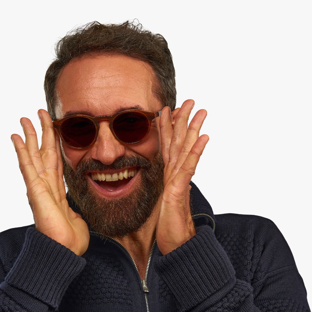 Morgan_ShinyWalnut_Men_Sun_Pic.jpg?v=1765898012&width=1200