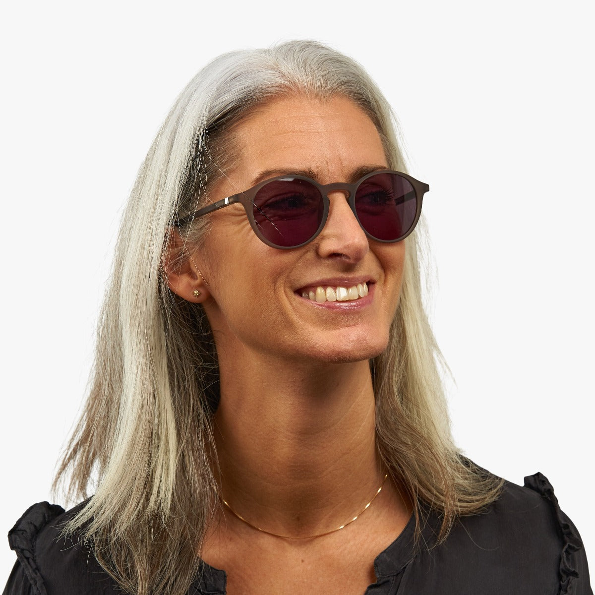 Luxreaders stylish Women's Læsø Grey Sunglasses. Made from Rubber in a Round shape.