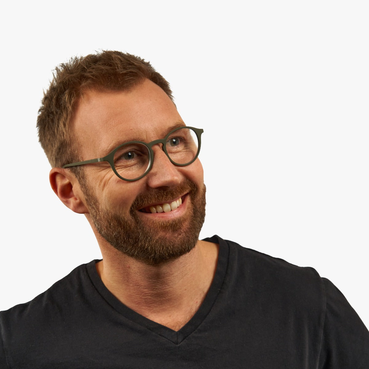 Person wearing Læsø Dark Army glasses