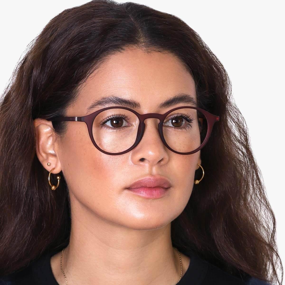 Luxreaders stylish Læsø Red Reading glasses. Made from Rubber in a Round shape.