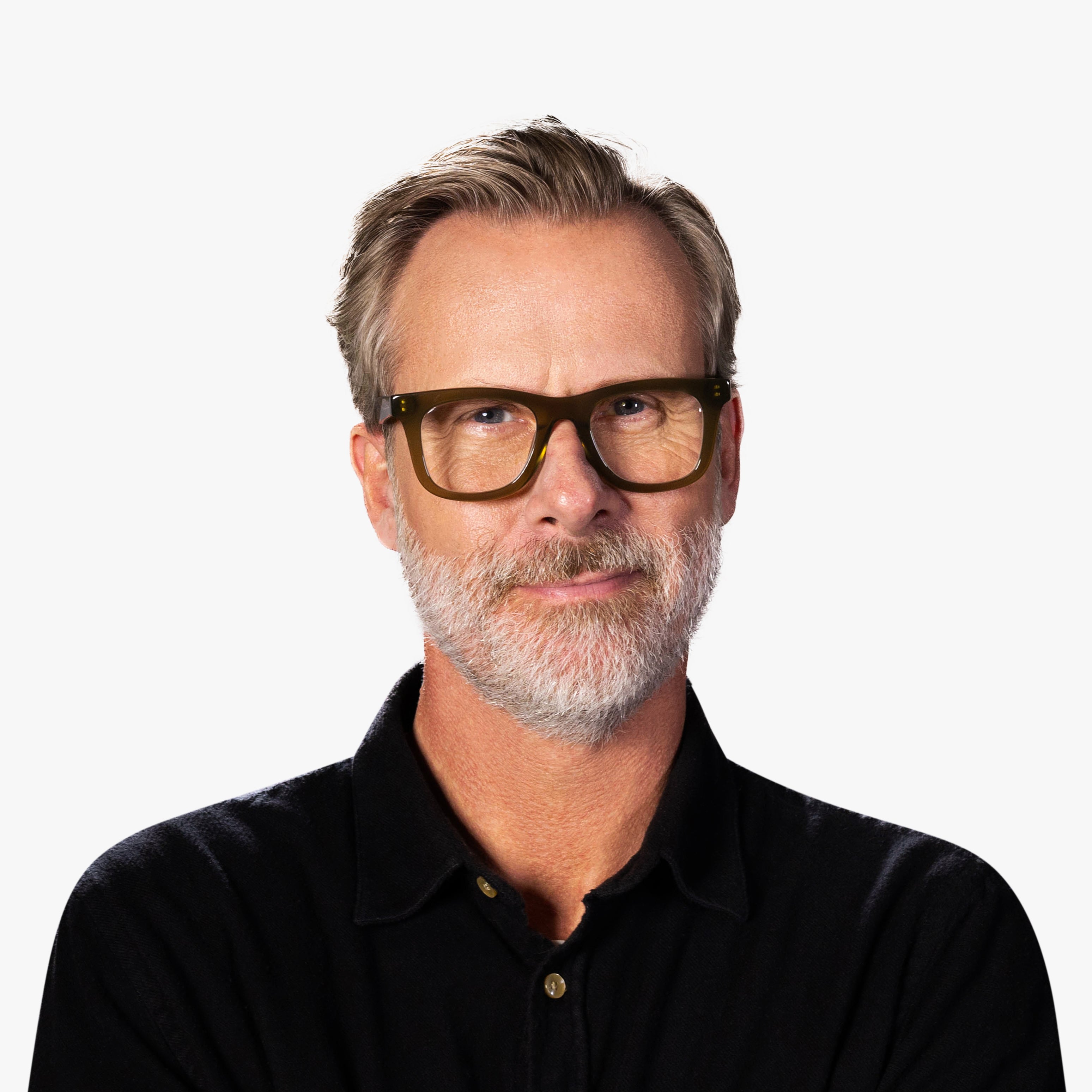 Person wearing Samsø Shiny Olive rectangular glasses